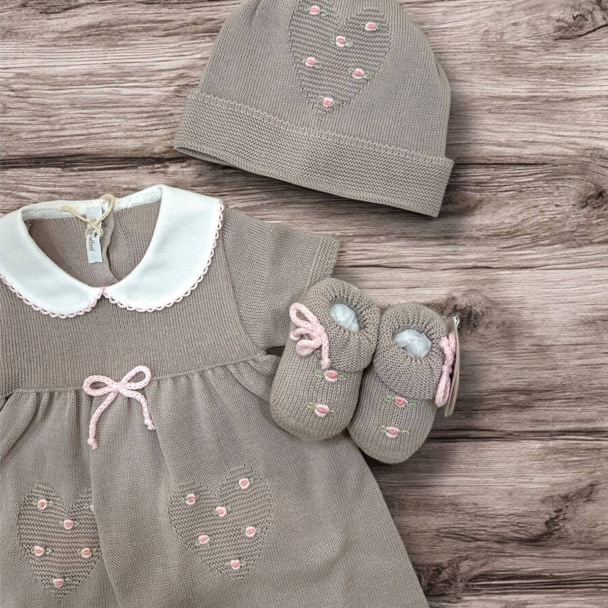 BABY LORD - completo 2pz + cuffietta + scarpine cuori e rose corredino est 25 - GIRL