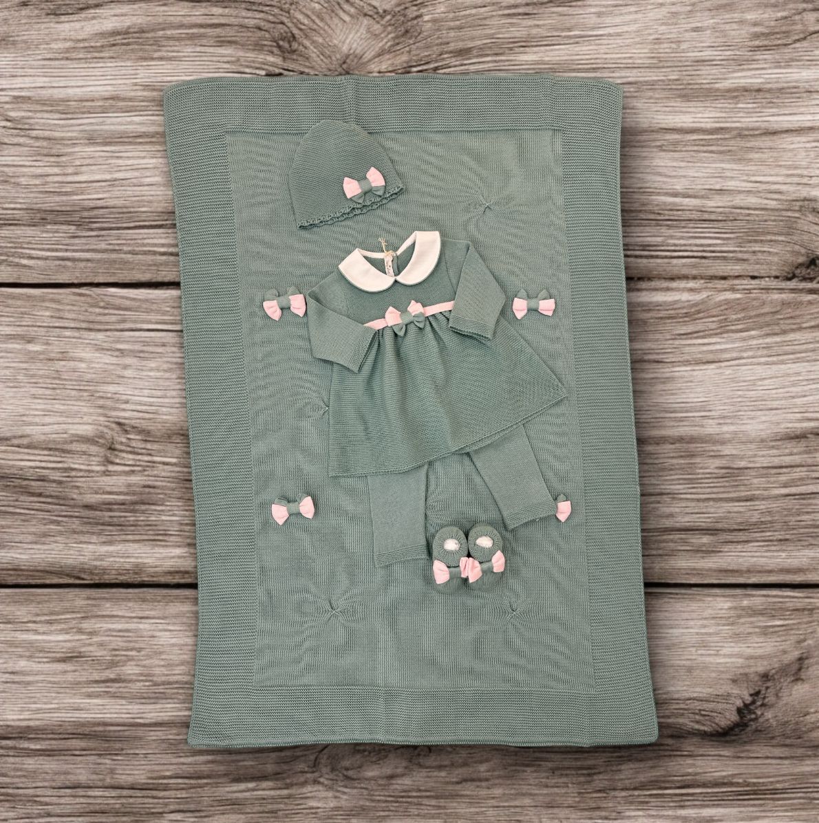 BABY LORD - completo 2pz + cuffietta + scarpine corredino est 25 - GIRL