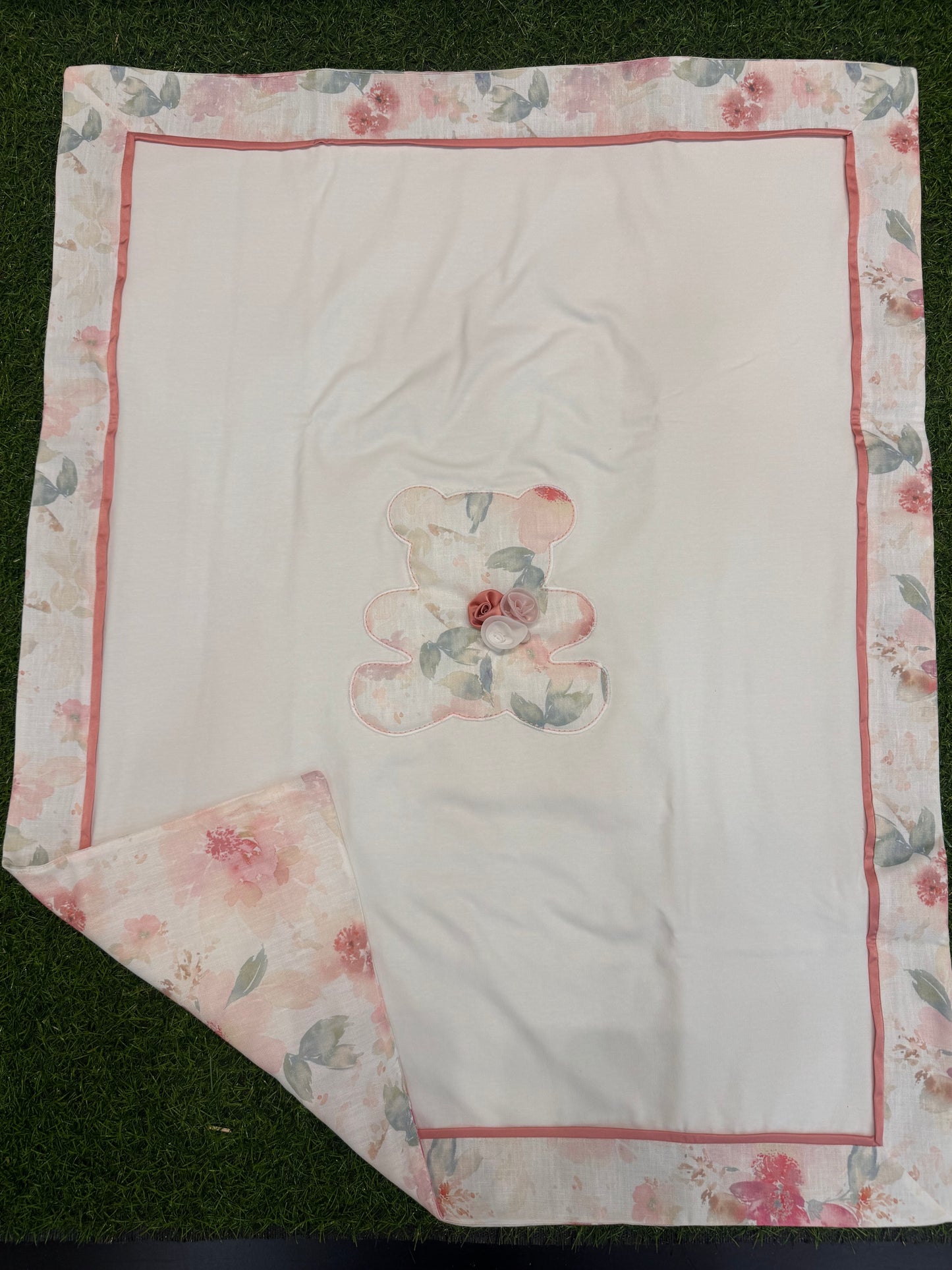 MARLU’ - coperta in tessuto vaniglia/rosa pesco corredino p/e