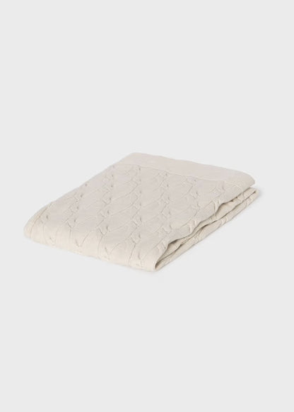 MAYORAL-copertina beige-invernale