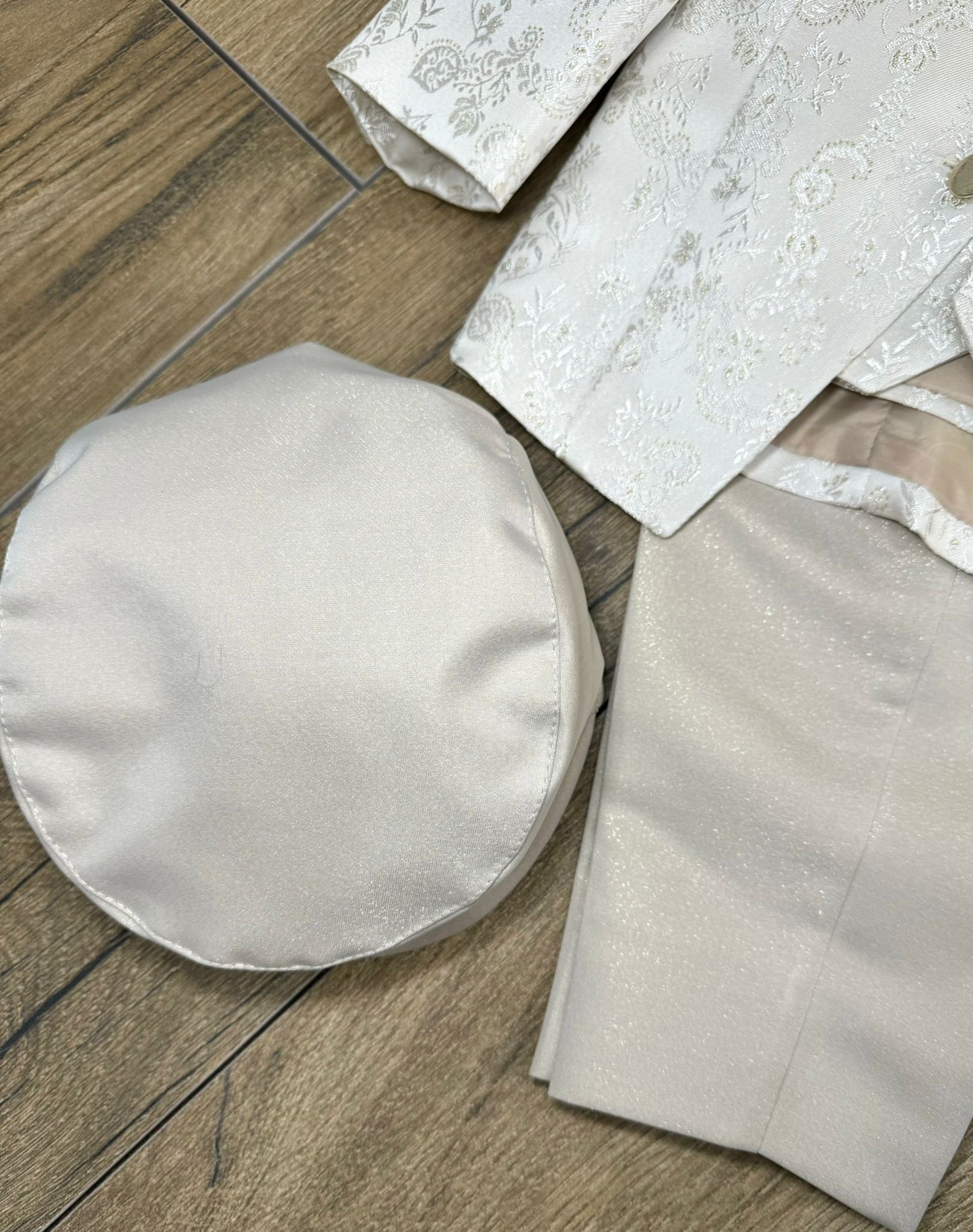 ISABEL & MARTINEZ - completo 5 pz + coppola cerimonia est 25 b - BOY