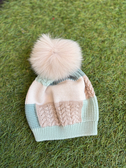 MARLÙ - cappellino pon pon lichene / mandorla ( set n 60) invernale