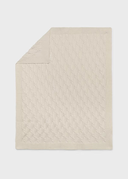 MAYORAL-copertina beige-invernale