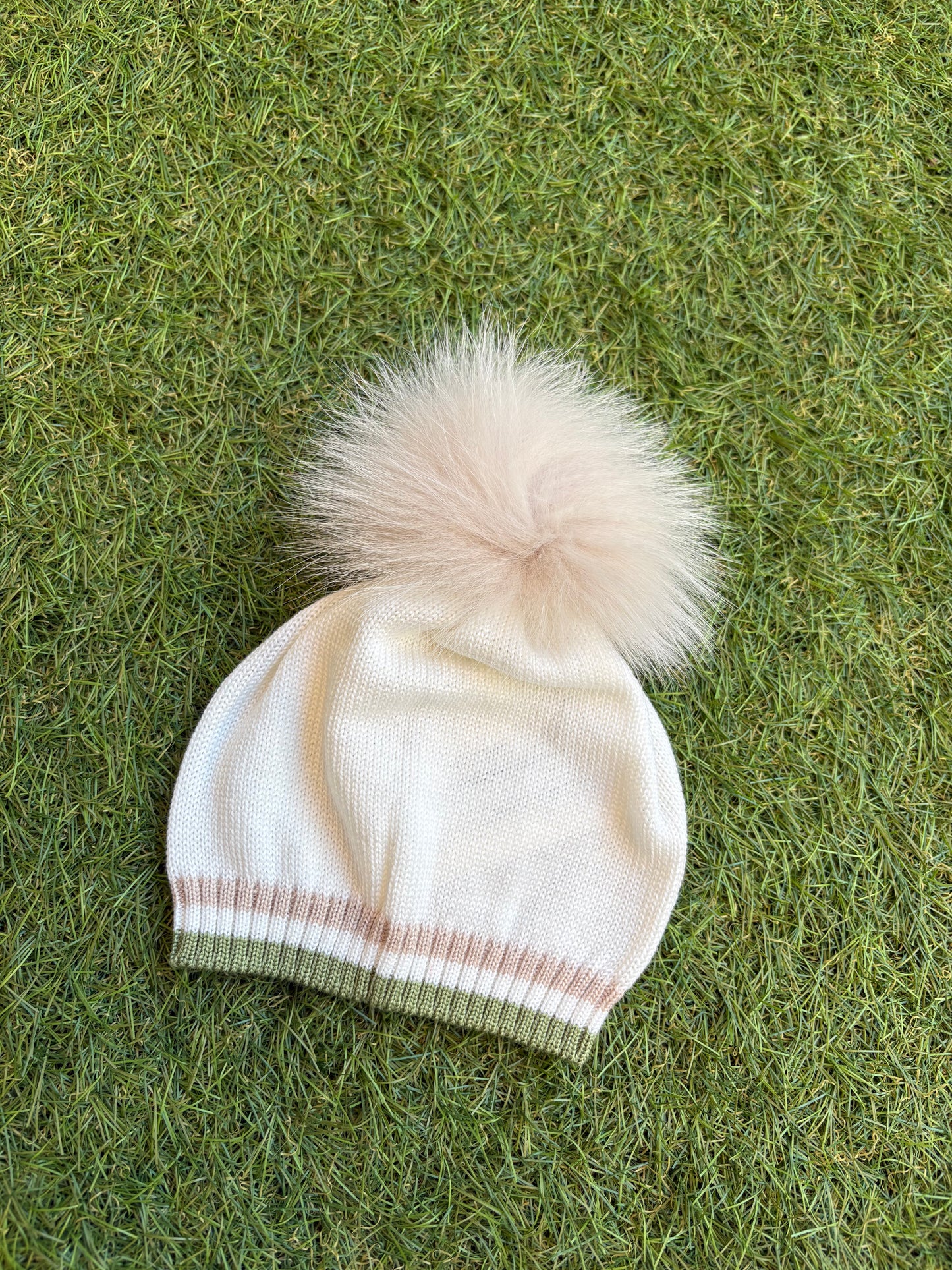 MARLÙ - cappellino pon pon vaniglia/ tortora / muschio ( set n54) invernale